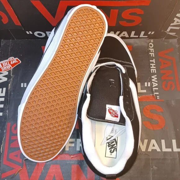 Vans Men's U.S.16 Knu Skool Skate Black/True White Classic VN0009QC6BT - Picture 3 of 12